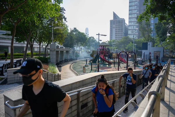 Polícia invade reunião pacífica de violência antipolicial em T — Fotografia de Stock