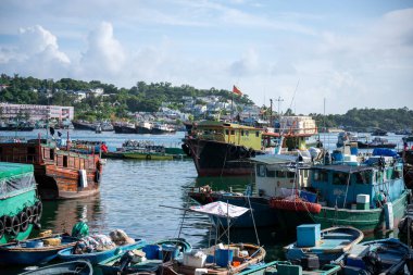 Hong Kong Cheung Chau adası, renkli balıkçı köyü.