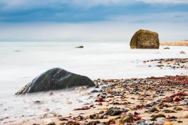Πέτρες Στην Ακτή Της Βαλτικής Θάλασσας — Φωτογραφία Αρχείου