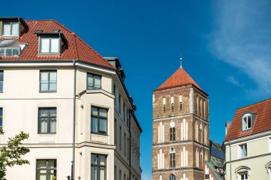 Rostock, Almanya şehirde bir kiliseye görüntülemek.