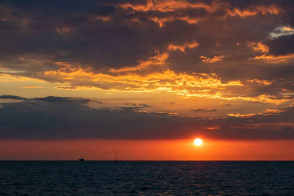Solnedgang Ved Østersjøen Warnemuende Tyskland – stockfoto