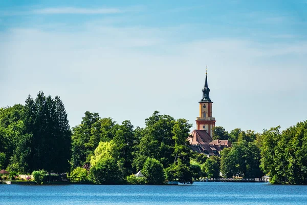 Εκκλησία Στη Λίμνη Templin Γερμανία — Φωτογραφία Αρχείου