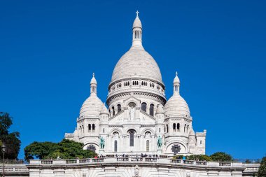 Paris, Fransa 'daki Sacre-Coeur Bazilikasına bakın..