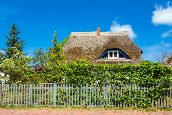 Old Building Thatched Roof Wieck Germany — Stock Photo, Image