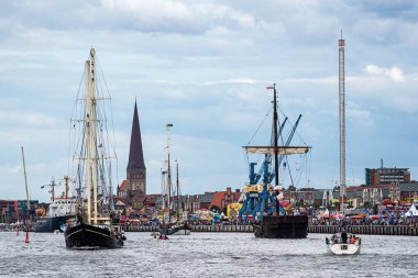 Rostock, Almanya 'daki Hanse Yelkenlisinde Rüzgâr Bozucu