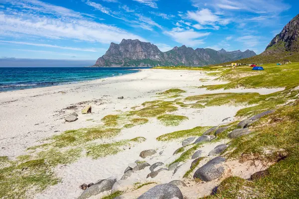 Norveç Lofoten Adalarındaki Utakleiv Sahili — Stok fotoğraf