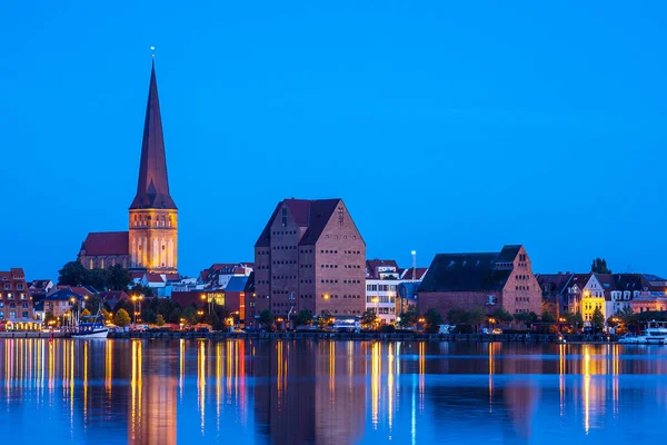 Vista Sobre Río Warnow Ciudad Rostock Alemania —  Fotos de Stock