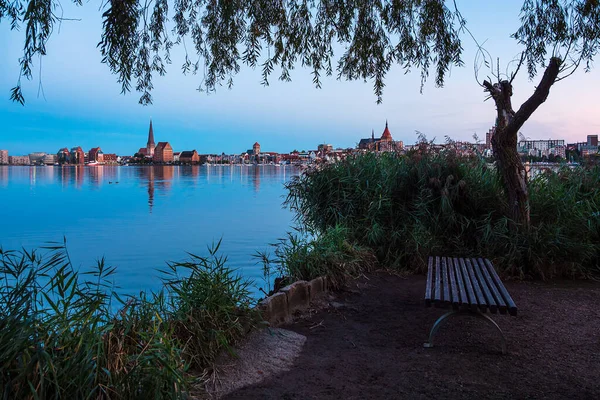 Vista Sobre Rio Warnow Para Cidade Rostock Alemanha — Fotografia de Stock