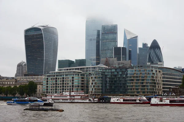 Londra, İngiltere / Birleşik Krallık Lo şehrinin gökdelenleri — Stok fotoğraf