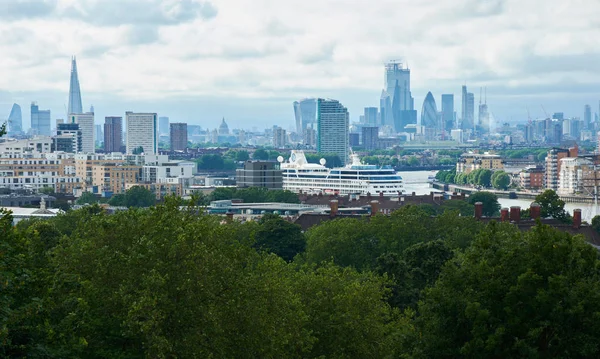 Londyn, Anglia / Zjednoczone Królestwo 11 czerwca 2019: Widok na Lond — Zdjęcie stockowe