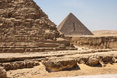 Menkaure Piramidi üç ana Pyrami en küçük