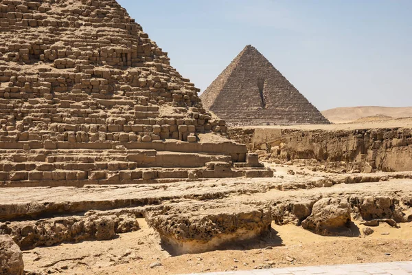 De piramide van Menkaure is de kleinste van de drie belangrijkste Pyrami — Stockfoto