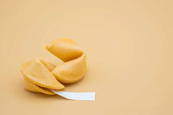 Twee fortune cookies — Stockfoto