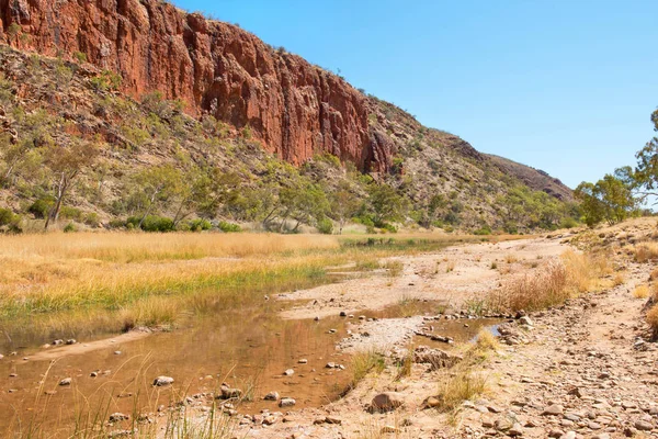 Glen Helen Gorge Kasyna Lasseters Terytorium Północnej Australii — Zdjęcie stockowe