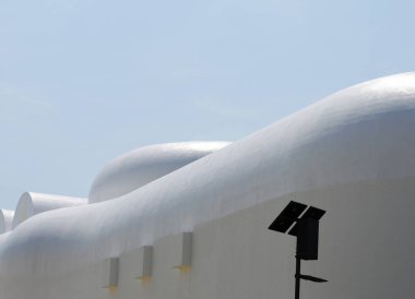 Milano İtalya 28 Mayıs 2015 Expo 2015 gezegeni besleyen, yaşam için enerji 31 Ekim'e kadar tüm dünyadan milyonlarca insanı çekiyor. Güney Kore pavyonu çatısı