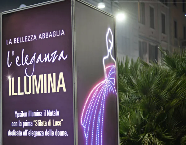 Milan Italy December 2016 Evening View Advert Eleganza Illumina Christmas — Stock Photo, Image