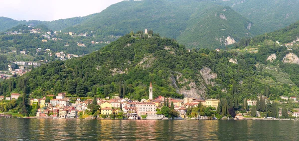 Panoramatický Jarní Pohled Varenu Řeky Esino Jezeře Como Lombardii Jedné — Stock fotografie