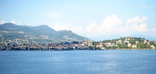 Panoramic Summer View Mundane Touristy City Stresa Mountains Lago Maggiore — Stock Photo, Image