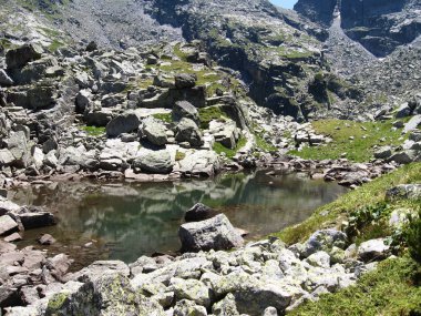 Rila Dağları Gölü yaz aylarında