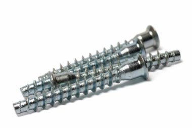 Mobilya vidaları kümesi. Beyaz izole