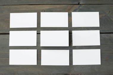 Kimlik marka için şablon. Grafik tasarımcıları sunumlar ve ahşap arka plan üzerinde izole portföyleri, mock-up, için.