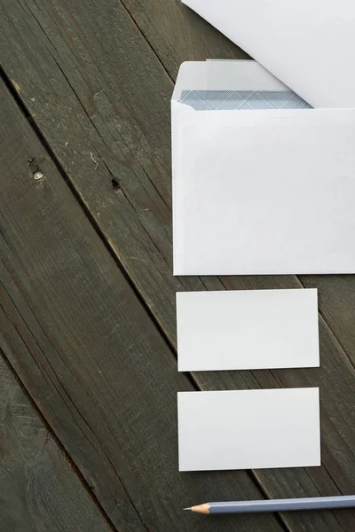 品牌标识模板 为平面设计师演示和组合 孤立的木质背景 — 图库照片