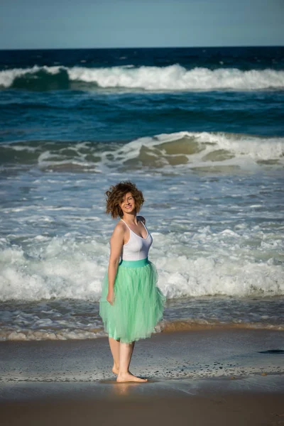 Güzel Kız Sahilde Poz Gold Coast Avustralya Queensland — Stok fotoğraf