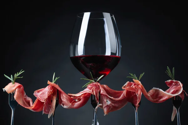 Prosciutto Rosemary Glass Red Wine Dark Background Copy Space Your — Stock Photo, Image