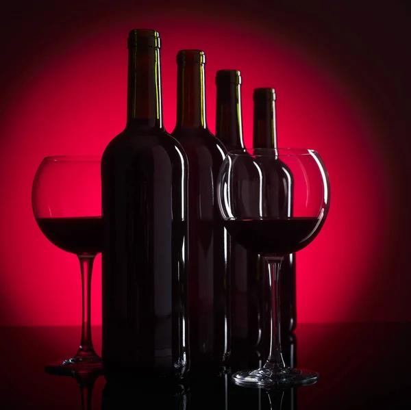 Verres Bouteilles Vin Rouge Espace Copie Pour Votre Texte — Photo