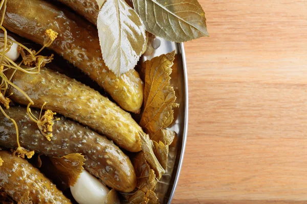 Homemade Pickled Cucumbers Brine Garlic Dill Horseradish Wooden Background Copy — Stock Photo, Image