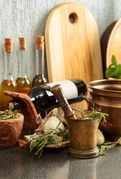 Vintage Kitchen Utensils Rosemary Bottles Olive Oil Olive Oil Different — Stock Photo, Image