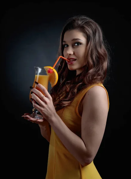 Young Beautiful Girl Orange Dress Perfect Makeup Holding Glass Cocktail — Stock Photo, Image