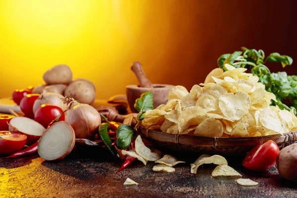 Potato Chips Vegetables Spices Kitchen Table — Stock Photo, Image