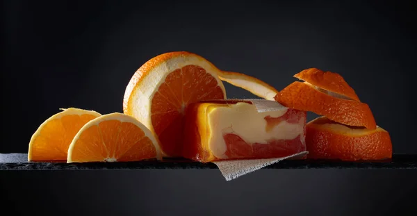 검은색에 오렌지와 비누의 만들기입니다 제품과 개념입니다 — 스톡 사진
