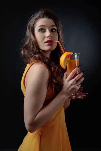 Young Beautiful Girl Orange Dress Perfect Makeup Holding Glass Cocktail — Stock Photo, Image