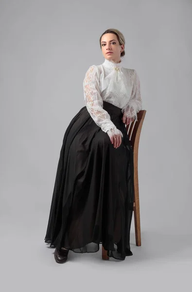 Portrait Woman Victorian Clothes White Blouse Lace Embroidery High Collar — Stock Photo, Image