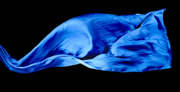 Glattes, elegantes, blaues Transparenttuch isoliert auf schwarzem Hintergrund — Stockfoto