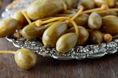 Turşu Kapari Karpuzu metal tabak .