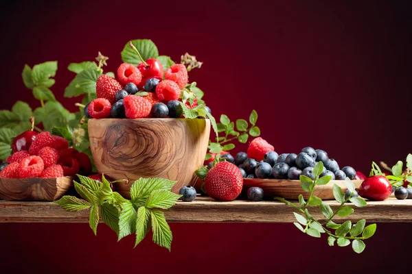 딸기 클로즈업 딸기, 블루 베리의 다채로운 모듬 믹스, — 스톡 사진