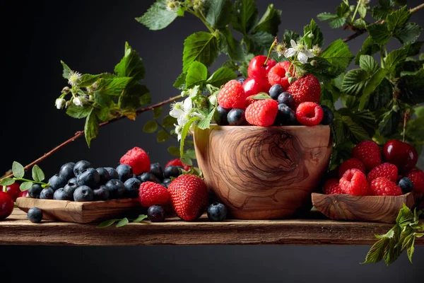 Berries closeup colorful assorted mix of strawberry, blueberry, — Stock Photo, Image