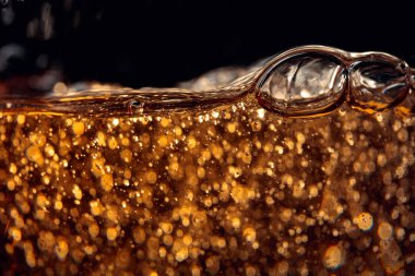 Beyaz şarap veya gazlı içecek, soyut sıçrama. 