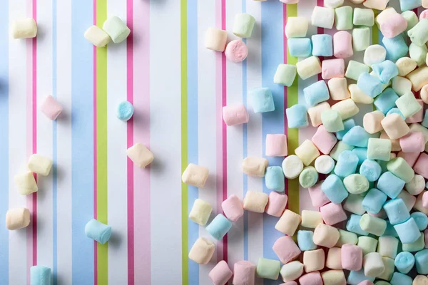 Mini marshmallows coloridos . — Fotografia de Stock