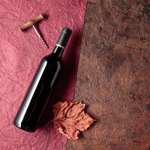 Bottle Red Wine Old Rough Background View Copy Space — Stock Photo, Image