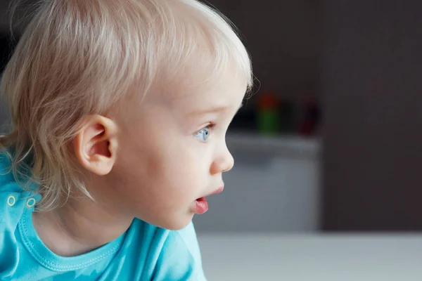 Cute Boy Blond Hair Blue Eyes — Stock Photo, Image