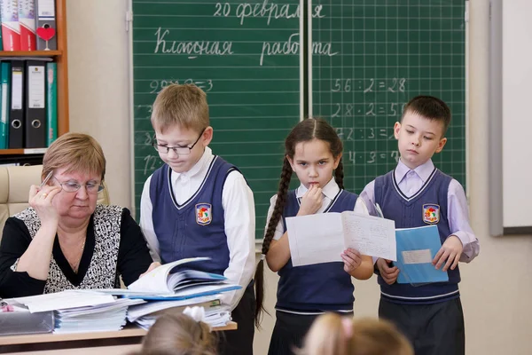 Kinderen School Les Rusland Siberië 2017 — Stockfoto