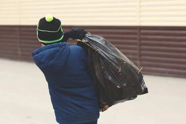 Children Picking Trash Schoolyard Concept Environmental Protection — Stock Photo, Image