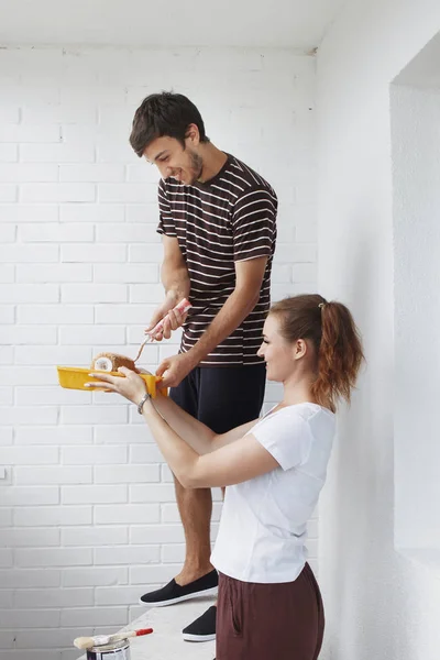 Young Couple Renovation New Building — Stock Photo, Image