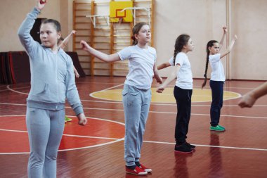 İlköğretim Okulu çocuk spor bir kapalı ders