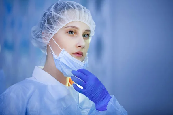 Retrato de enfermera quirúrgica . — Foto de Stock
