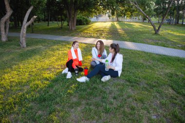 kadın eğitim açık havada